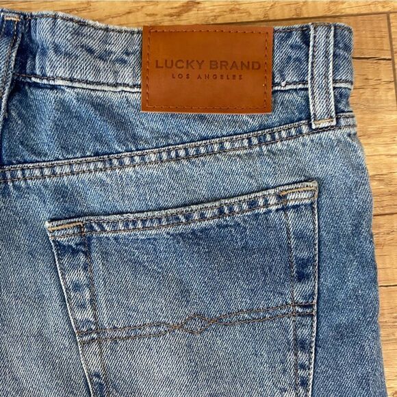 Lucky Brand Cut Off Short - Picture 4 of 14
